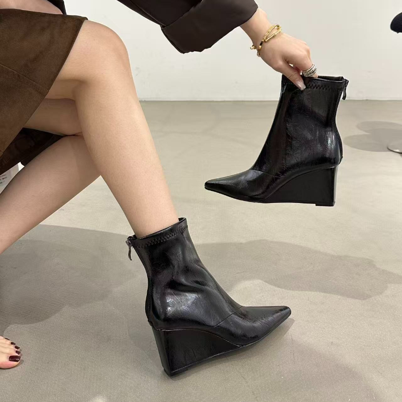 秋冬ヴィンテージウェゲスヒール女性アンクルブーツファッション - Vintage Fashion Female のレビューと価格