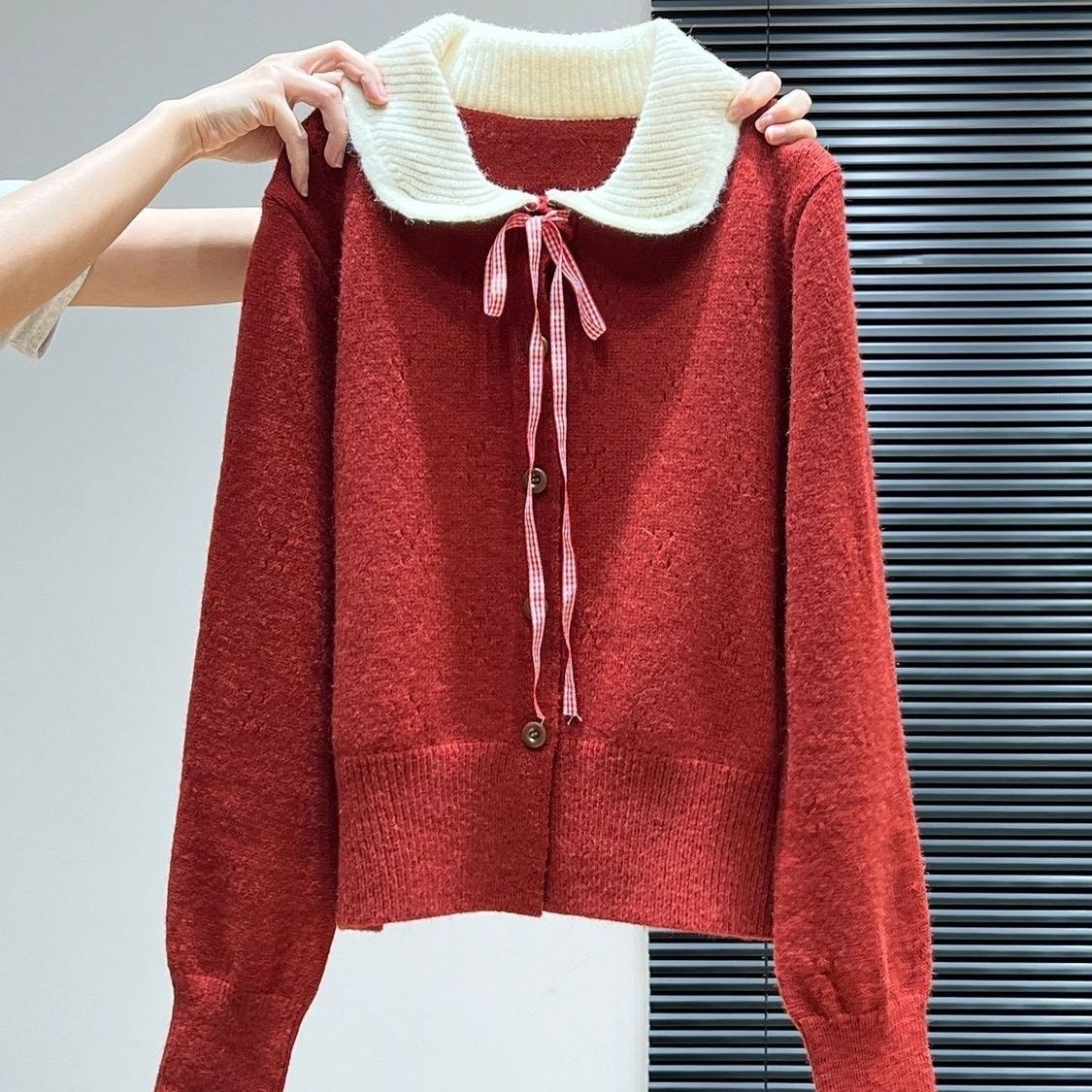 ヴィンテージ風ソリッドソフトニットカジュアルセーター レディ - Vintage Fashion Postcards のレビューと価格